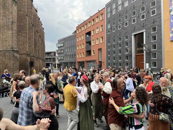 Hemelvaartsdag: Voetjes van de vloer